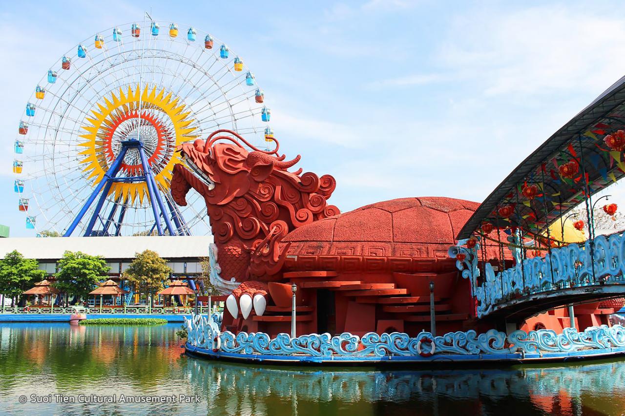 Suoi Tien Cultural Amusement Park - Ho Chi Minh City Attractions